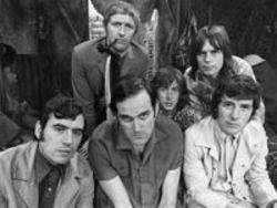 Klip sange Monty Python online gratis.