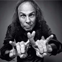 Klip sange Ronnie James Dio online gratis.